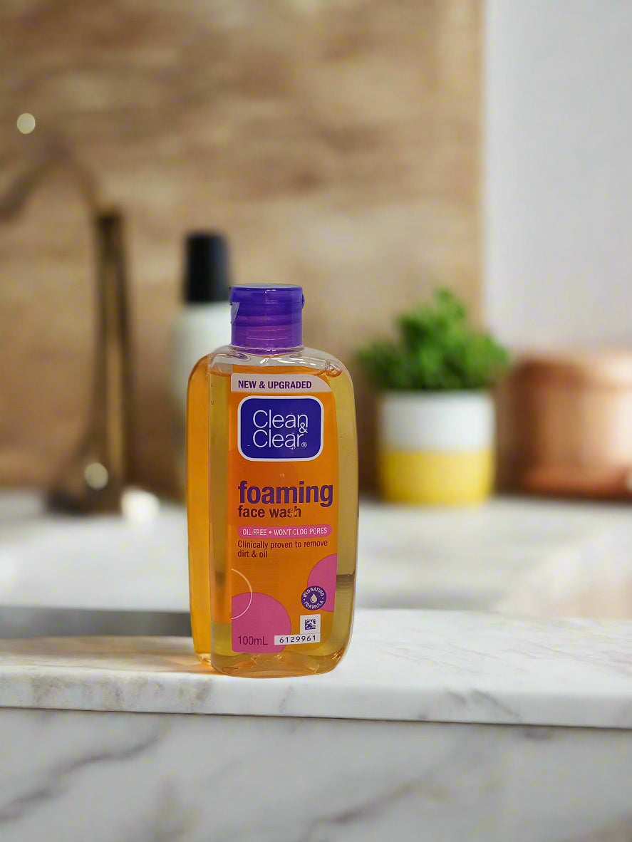 Clean & Clear Essentials Oil-Free Foaming Facial Cleanser (100ml) My Store